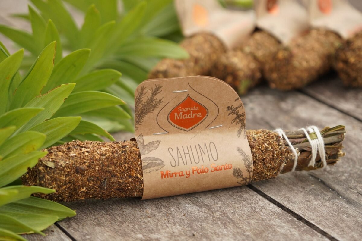 Sahumo de Mirra y Palo Santo Sagrada Madre