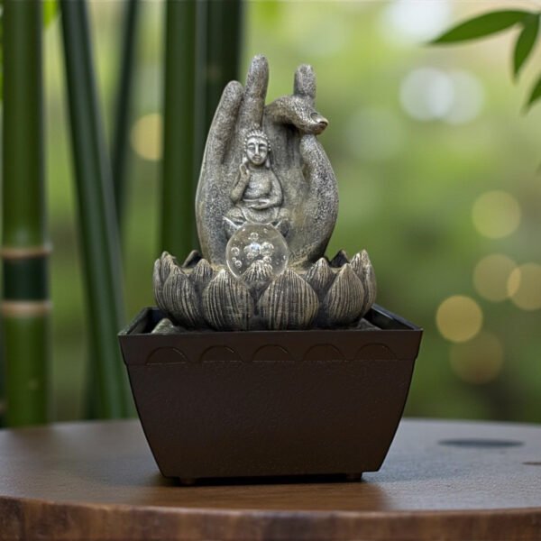 Fuente mano Buda con led 18 cm